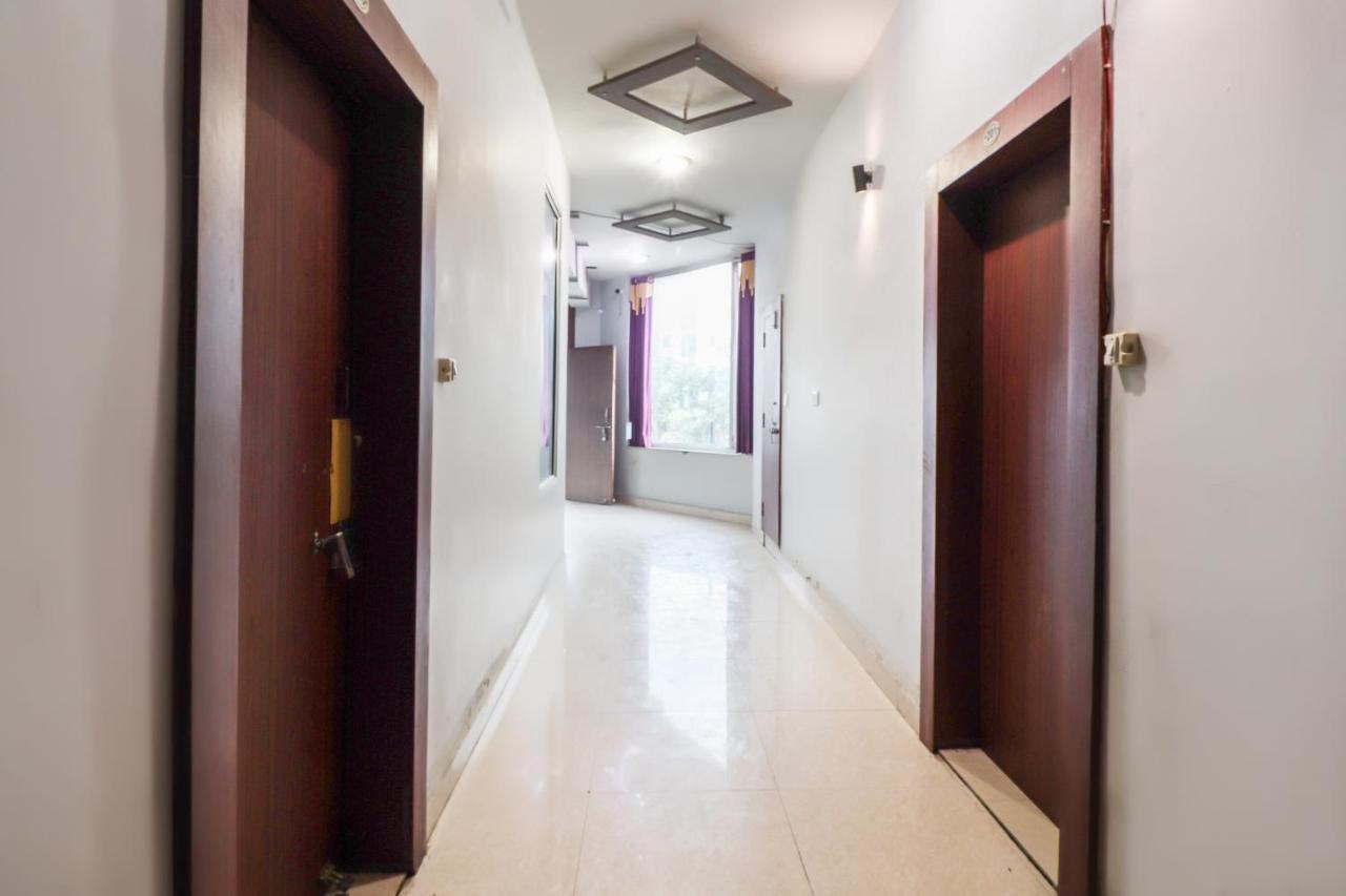 Oyo 69402 Yogeshwar Dhaam Hotel Vrindāvan Zewnętrze zdjęcie
