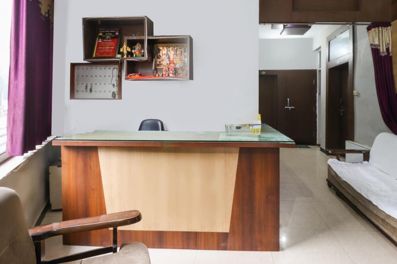 Oyo 69402 Yogeshwar Dhaam Hotel Vrindāvan Zewnętrze zdjęcie
