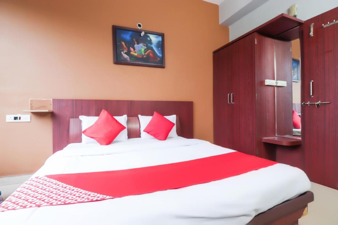 Oyo 69402 Yogeshwar Dhaam Hotel Vrindāvan Zewnętrze zdjęcie