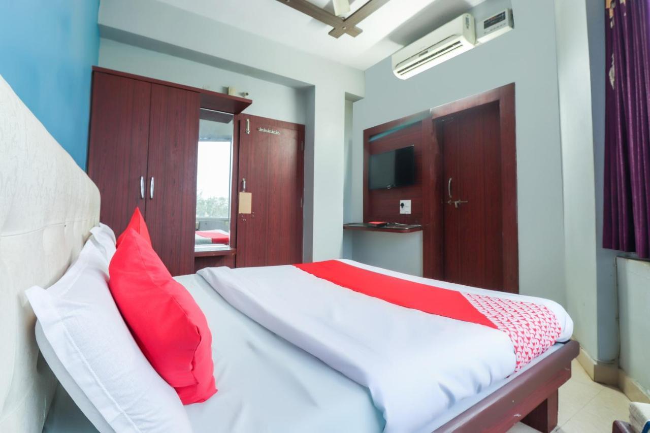 Oyo 69402 Yogeshwar Dhaam Hotel Vrindāvan Zewnętrze zdjęcie