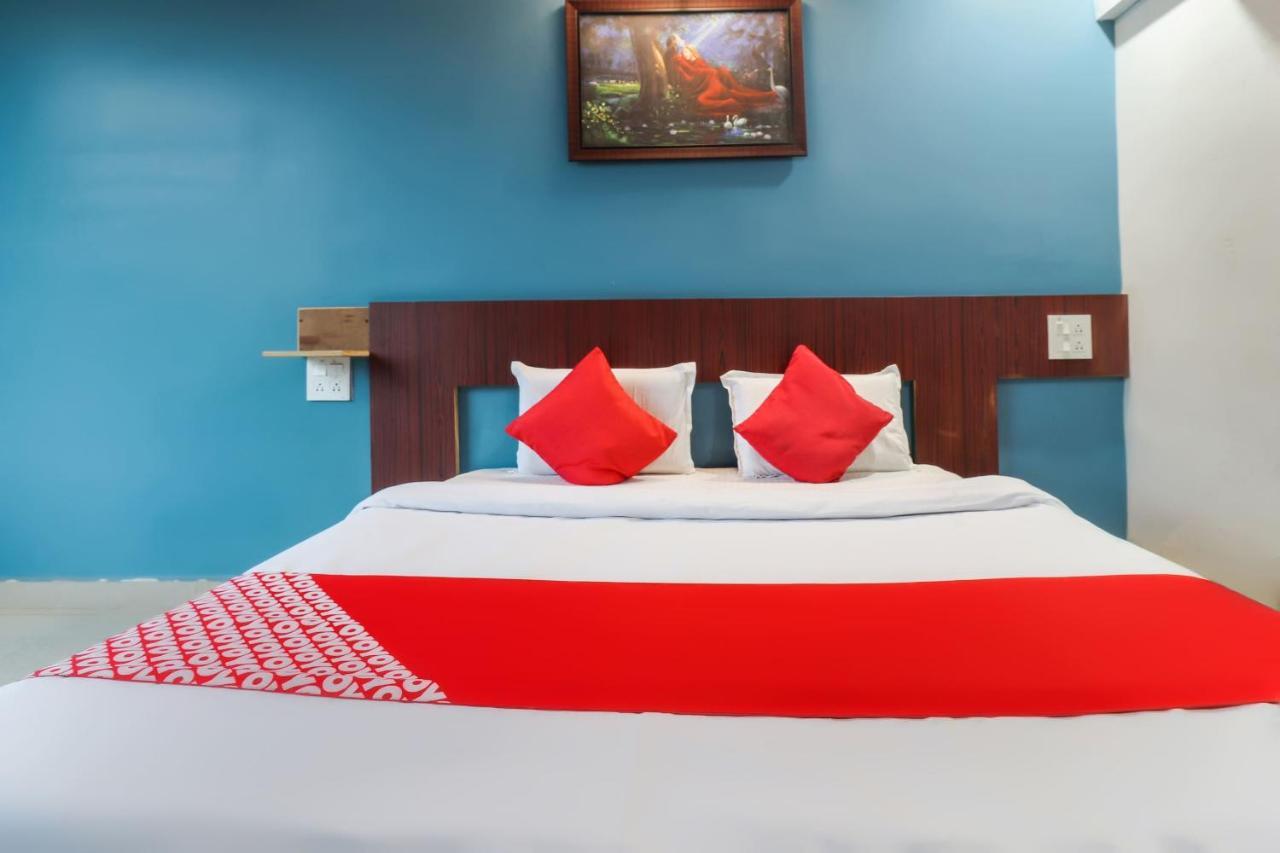 Oyo 69402 Yogeshwar Dhaam Hotel Vrindāvan Zewnętrze zdjęcie