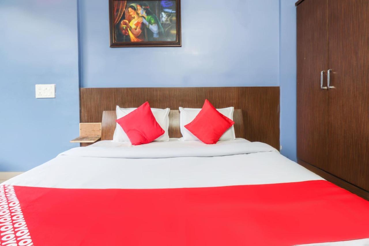 Oyo 69402 Yogeshwar Dhaam Hotel Vrindāvan Zewnętrze zdjęcie